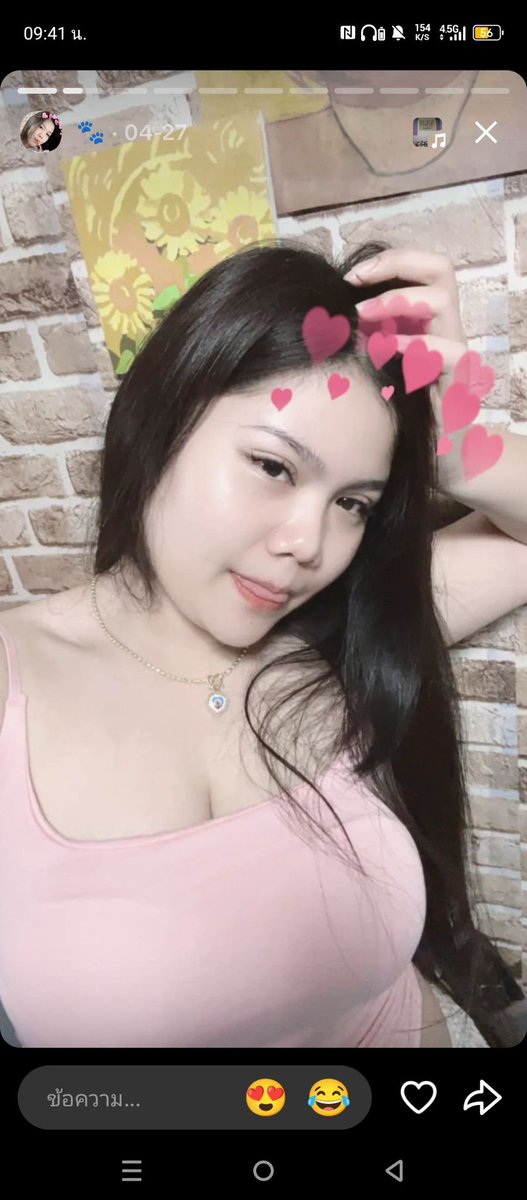 Timgoka's tweet photo. @nom8899990754 เป็นไง ร่องนม https://t.co/r2U31pjCyO
