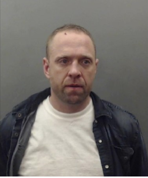 BCRCMP's tweet photo. #FortStJohnRCMP - Wanted, Trevor Lyons https://t.co/cWfeqDODU0 https://t.co/35fjJvkvwK