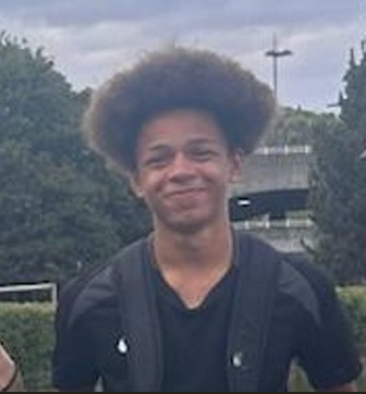 MPSGreenwich's tweet photo. Can you help us find Decharn, 15?

Last seen on Mon, 7 Sept in Plumstead wearing a black blazer with a school logo, white shirt, and black trousers and shoes.

He has links to White City, Worcester Park, Stonebridge Park &amp; Greenwich. Please call 101 (CAD 8145/07SEPT) with info. https://t.co/VvrhBfjcYR
