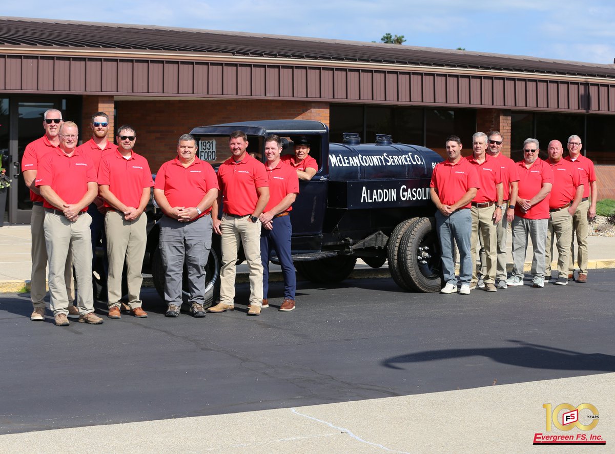 evergreenfsinc's tweet photo. In 1926, our company was incorporated as McLean County Service Company, an agricultural cooperative. 

Photos show our first dedicated Board of Directors and staff and the leadership of today.

https://t.co/JyVbdM5Lxn
#EvergreenFS100 #YourOneLocalSupplier https://t.co/zv4Zjj9aeP