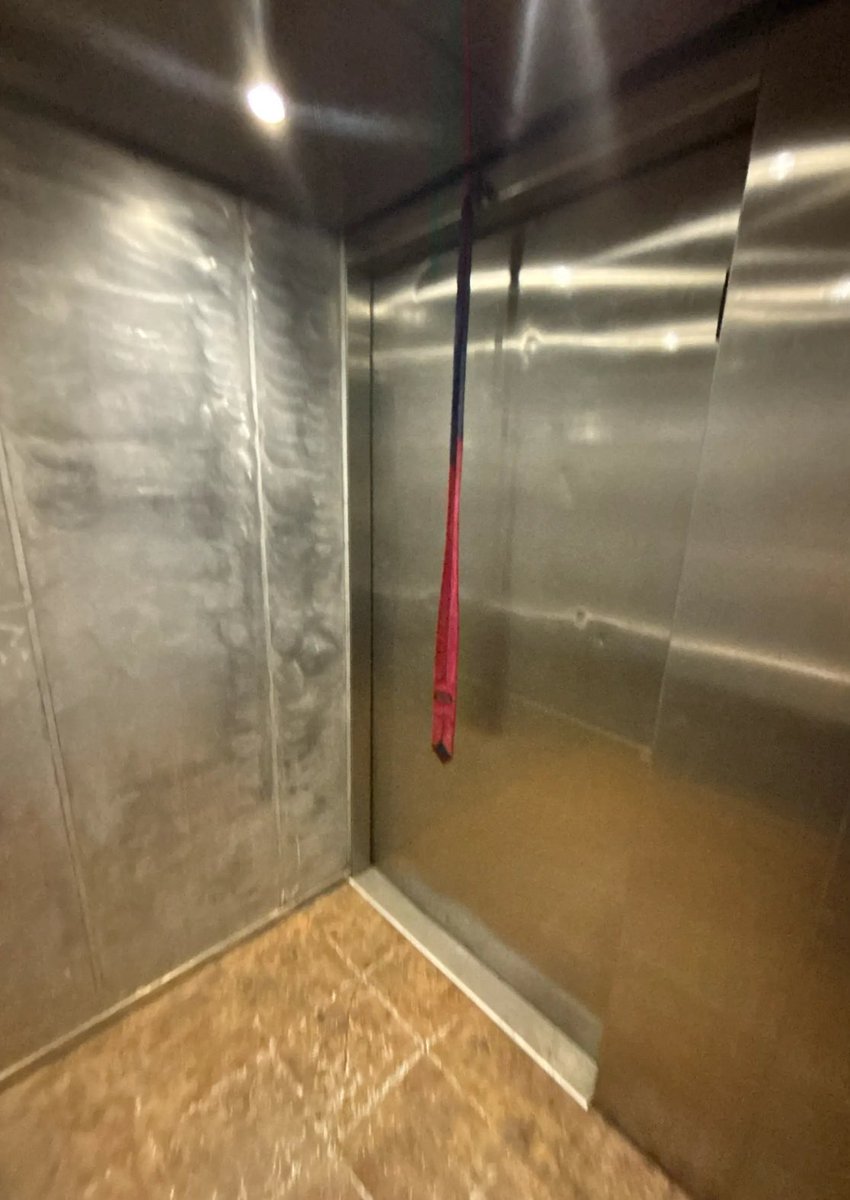Catholicism33AD's tweet photo. @catholiccom @TheNewCatholic Photo evidence: 

I lost my favorite tie going to an event. I prayed to St. Anthony and the next day I I was walking out of the elevator in my apartment, looking down at my phone, and his intercession literally hit me in the face. https://t.co/H1MfgFzgQT
