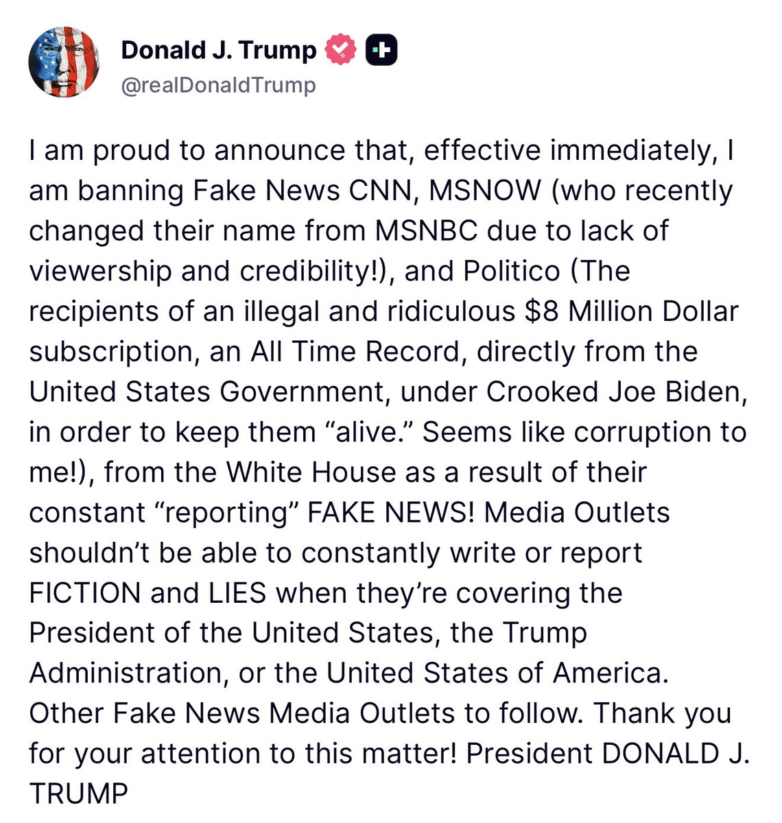 InformeOrwell's tweet photo. 🚨 🇺🇸 Donald Trump anunció que CNN, MSNOW y Politico quedan vetados de la Casa Blanca con efecto inmediato.

El presidente acusó a los tres medios de publicar constantemente “ficción y mentiras” sobre su Gobierno y justificó la decisión por lo que considera una cobertura basada en “fake news”.