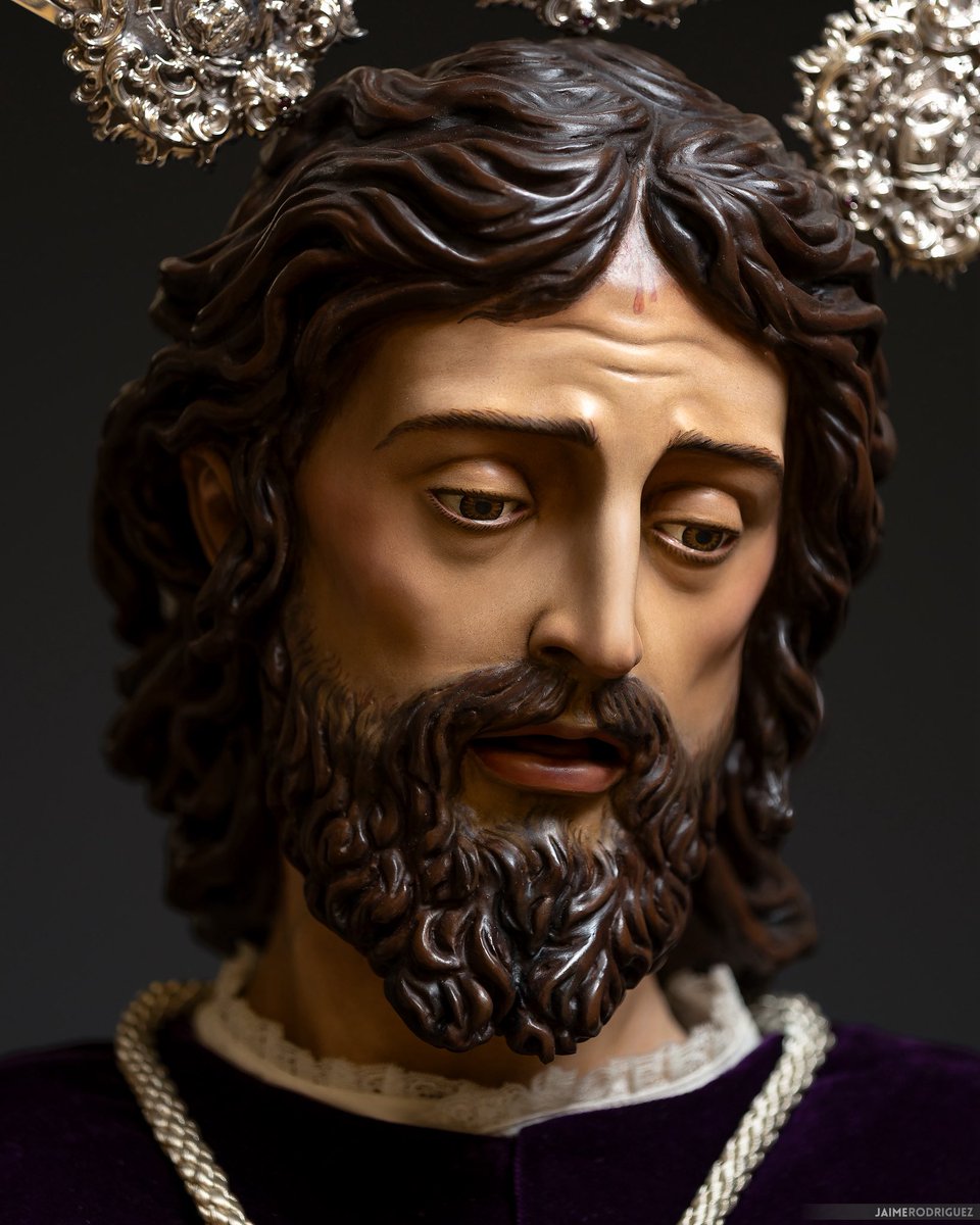 info_cofrade's tweet photo. 🟤⚪️ 𝐀𝐂𝐓𝐔𝐀𝐋𝐈𝐃𝐀𝐃. Regresa Nuestro Padre Jesús de la Paz a Omnium Sanctorum tras su restauración por parte de Laura Pérez. #SomosElCarmen #MarrónyBlanco #ElCarmen26 

📸: @JaimeRFZ https://t.co/TbrDiDV7Li