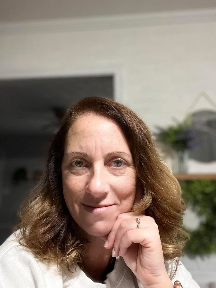 julie75ed2's tweet photo. If you are single and you are seeing this, text me I am also single 🥰❤️ https://t.co/LGNFCXM0HB
