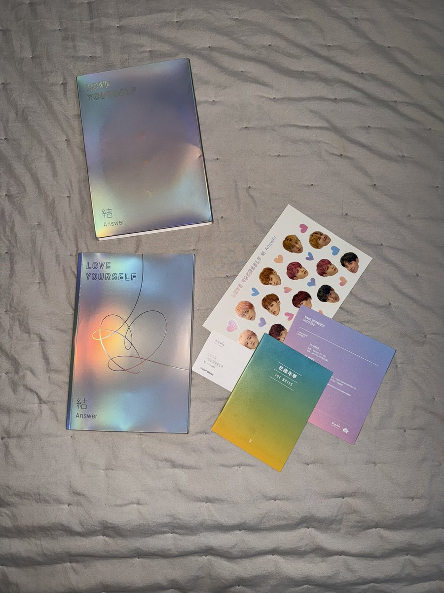 namrkvn's tweet photo. VENDO/VENDA

Photofolio Jin
R$280 + frete

Photofolio BTS OT7
R$280 + frete

Album: Love Yourself 結 ‘Answer’ — versão S
💰 R$70 + frete

✨ Todos em bom estado de conservação.
Negocio o valor dos photofolios!
Acompanha o que está na foto + https://t.co/TZClpY6QCN