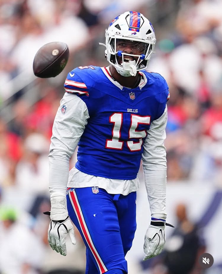 BillsMusee's tweet photo. Gregory Rousseau is the FIRST Player in NFL HISTORY to record 4 sacks and 4 forced fumbles through the first 2 weeks

GROOOOOOOT 🔥🔥🔥 https://t.co/GUdad2QCUZ