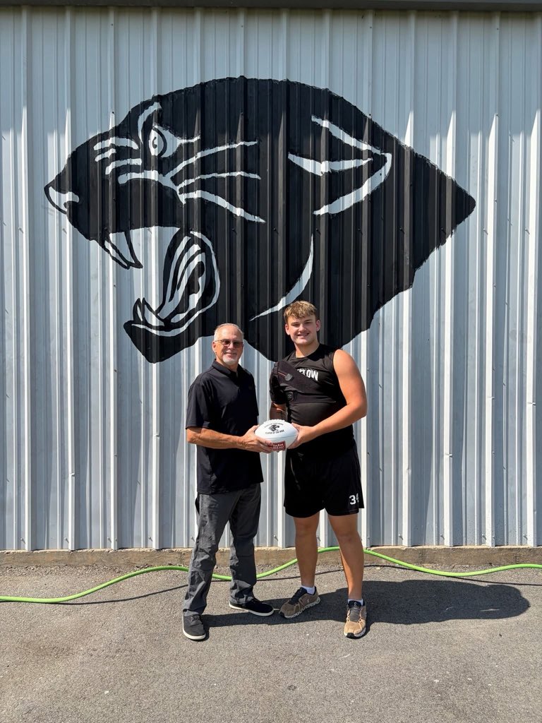 GuyStarks34's tweet photo. I happily received Farm Bureau and KVOM 101.7 radio station player of the week award this week #AGTG https://t.co/ua4ozK67Sh