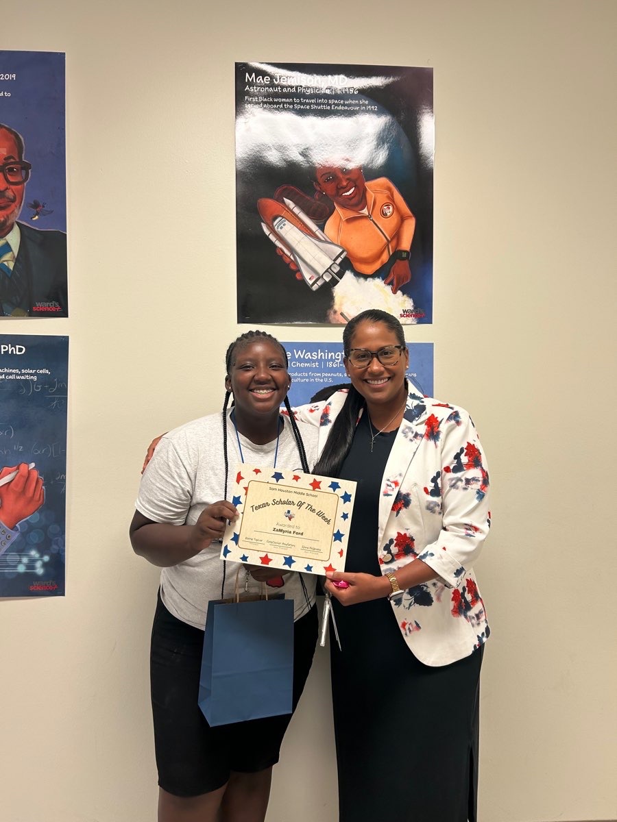 SamhoustonMS's tweet photo. 📚⭐ Celebrating our Texan Scholar of the Week! Your hard work, dedication, and commitment to learning are shining bright! Keep it up! 🎉👏 #TexanPride #ScholarOfTheWeek https://t.co/rvlAXRYkyi