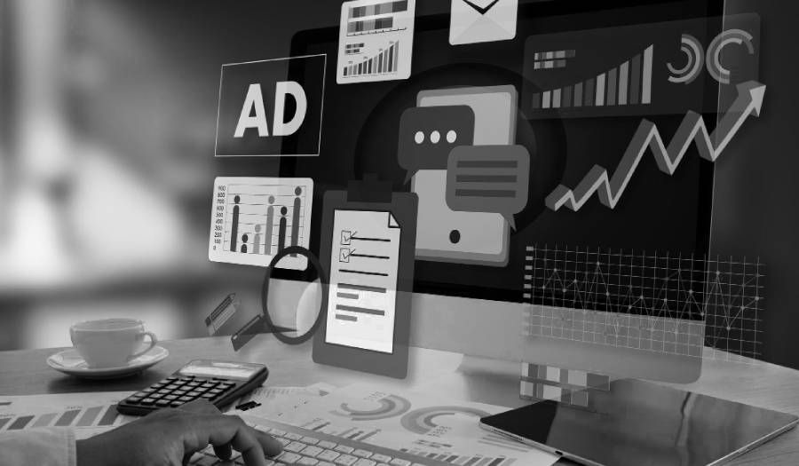 Red_Web_Design tweet picture