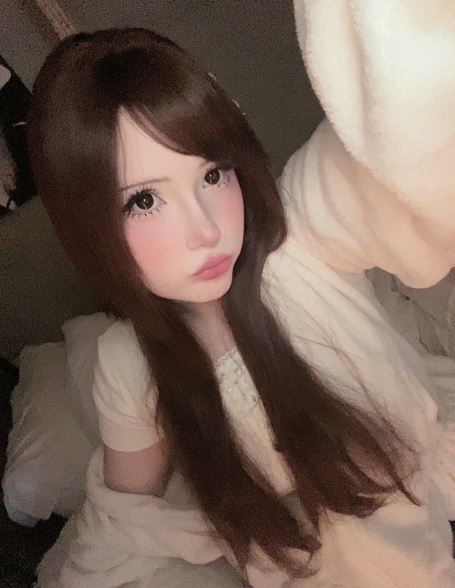 kinnrosee's tweet photo. be mine ♡ https://t.co/XW8PeTXeQ1