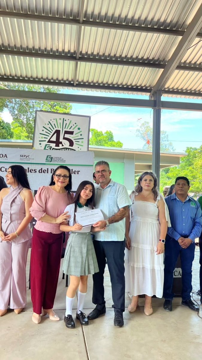 CobaesZonaO2's tweet photo. #45AniversarioCOBAES| Con la participación de 8 planteles se realizó el Encuentro de Diseño y Creación de Vestuario Elaborado con Material Reciclado 2026 en @CobaesZonaO2, en el que el Plantel 71 obtuvo el 1er. lugar, y representará a la Zona 02 en la etapa estatal en Culiacán. https://t.co/8Qc8gmcu5v