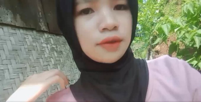 pinkyduyt's tweet photo. pamer di belakang rumah
https://t.co/cO2I9vvNOt https://t.co/JBRGyAMT7B
