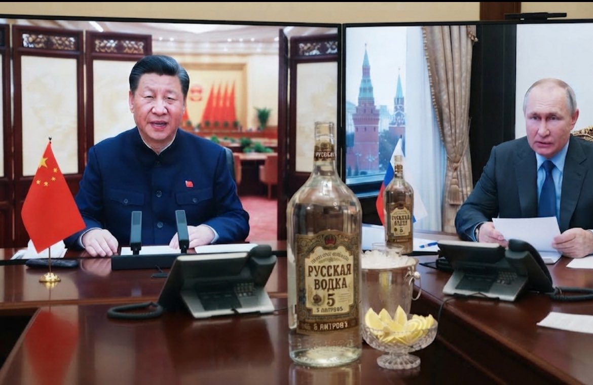 Kill6ccr's tweet photo. @XoiXiJinping #China #ChinesePresident #Putin #XiJinping #Russia #ChinaRussia #RussiaChina #ChinaPolitics China's President tried to calm President Putin down during a phone call to prevent Russia from attacking Europe tonight. The Chinese President is very concerned because https://t.co/crAJnUypZt