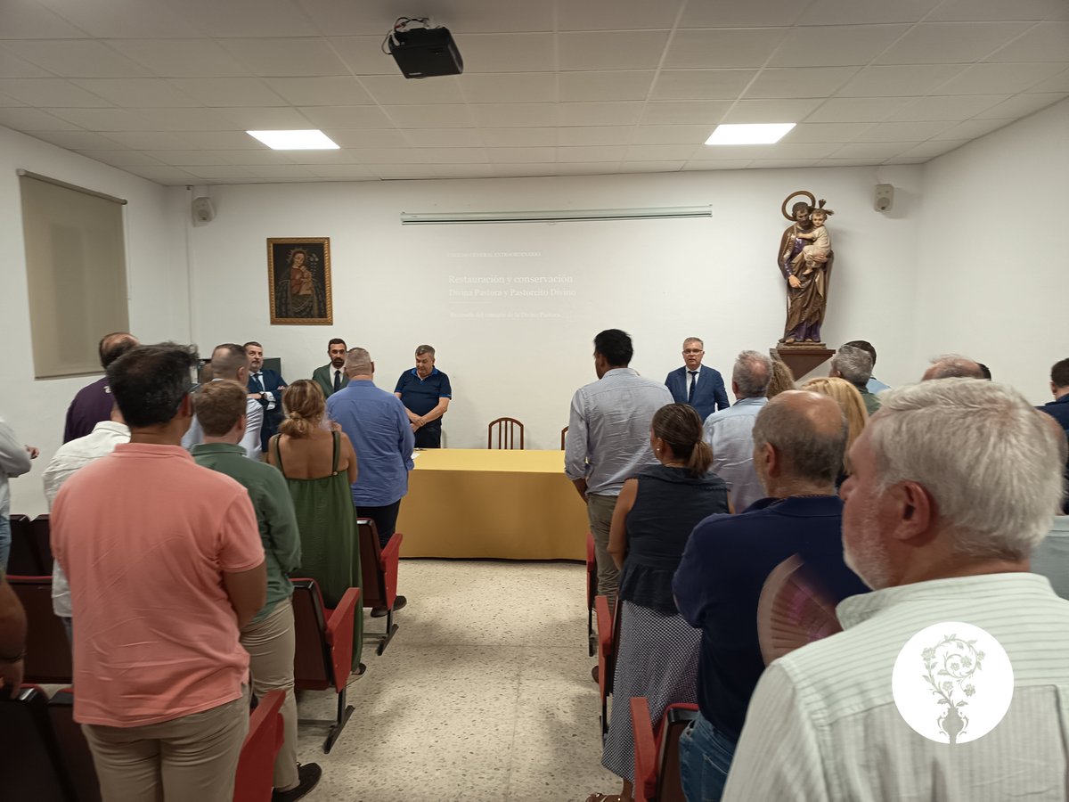 HdadPastora_Sf's tweet photo. #CABILDO | COMUNICADO OFICIAL

La Hermandad de la Divina Pastora de las Almas Coronada y Beato Diego José de Cádiz, comunica a todos sus hermanos que, celebrado el Cabildo General Extraordinario, se ha aprobado la restauración de la Divina Pastora y del Pastorcito. https://t.co/37rGaZyJvB