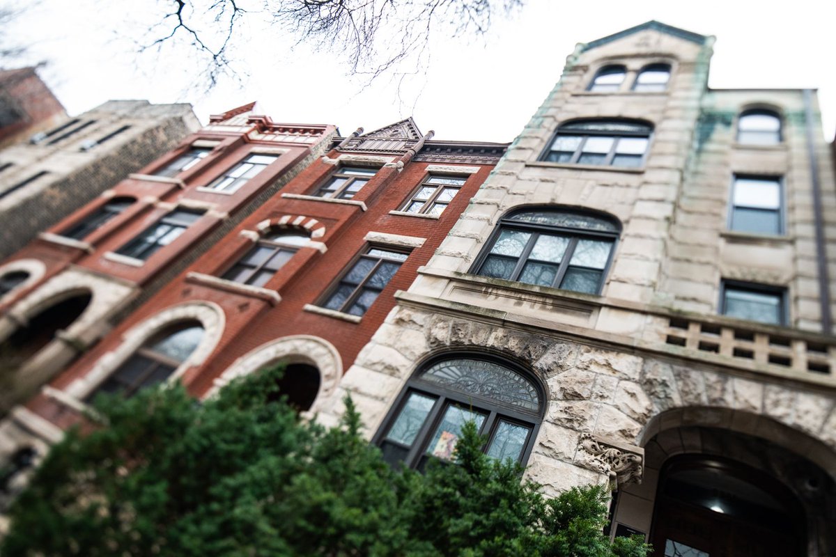 BlockClubCHI's tweet photo. Lincoln Park’s historic homes are disappearing. A new program wants to tell their stories. 
https://t.co/2IdMqSHjOr https://t.co/koe6ev03ul