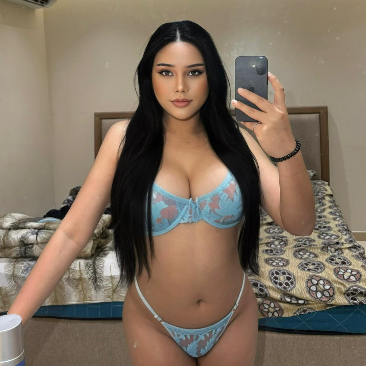 baecvo's tweet photo. #ladyboy_bahrain 
#ladyboy_Juffair 
#ladyboy_manama 🤗 https://t.co/8gLQRtUy65