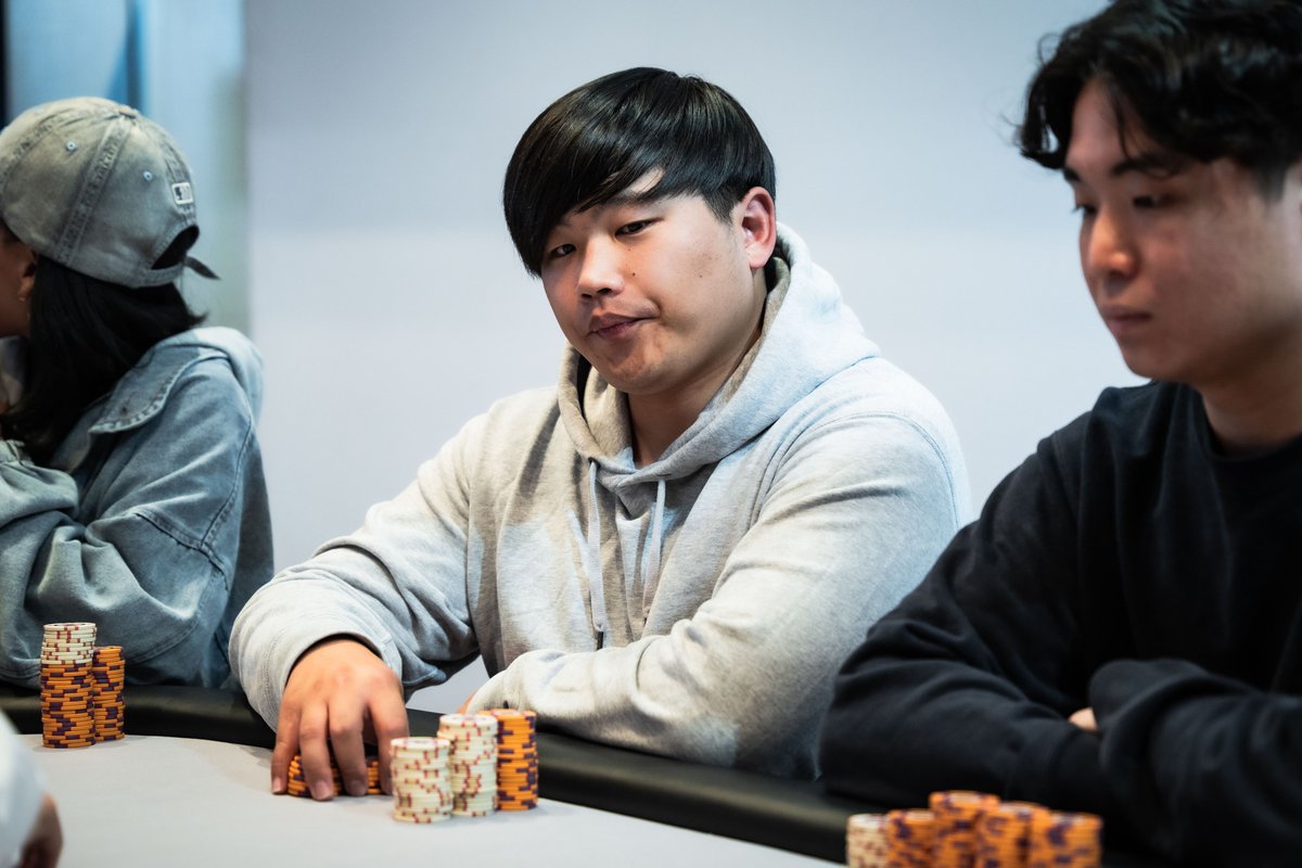 jopt_sapporo's tweet photo. @kkkk_816 @ohsawa_poker @gyeoul936258 @kazunyan0715 【#08 NLH Bigstack Hyper】

2位 Kenny 様、3位 Chitose.J 様
4位 So ye 様、5位 カズニャン 様 (@kazunyan0715)

入賞おめでとうございます✨

#JOPTSapporo
#JOPT https://t.co/4YIuE7CBXl