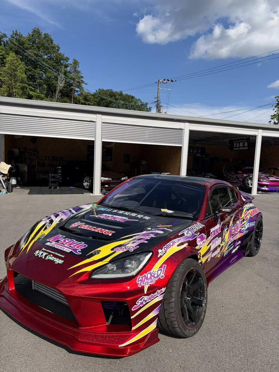 genoudou1993's tweet photo. 【施工完了】FDJ参戦 GR86
フォーミュラドリフトジャパン参戦車両に、超撥水・高耐久コーティングを施工しました。

次戦での活躍を、応援しています！！
#fdj1 #ドリフト #gr86 #コーティング https://t.co/9EDdT5eSac