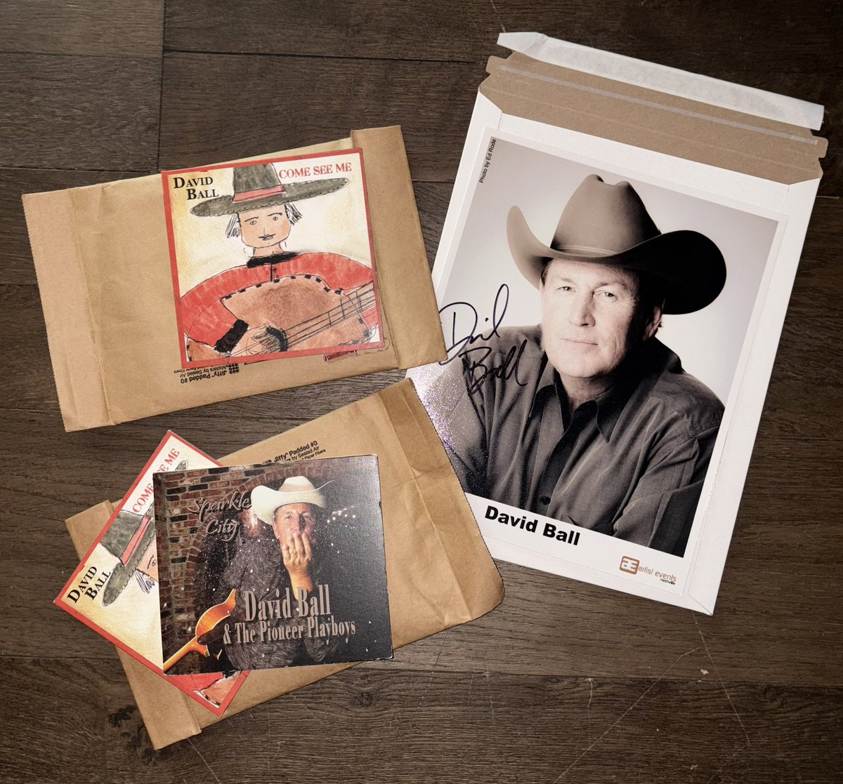 davidballmusic's tweet photo. It’s busy in the Store today! Goodies heading to Colorado, Tennessee and Ontario, Canada. Thank you all for loving the music. Have YOU visited the Store lately? 
https://t.co/kCzh1HEaDf #realcountry #traditionalcountry 
#90scountry https://t.co/jiO5dffTp5