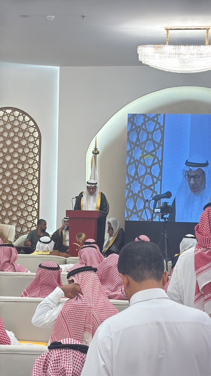 alattallah's tweet photo. تشرفنا اليوم بحضور إجتماع أسرة الراشد بالزلفي و الأسياح وبريدة والرياض وجميع مناطق المملكة، وكان الإجتماع في محافظة الأسياح. حيث كان لقاء ممتع تخلله عدد من الكلمات والقصائد التي تحث على صلة الرحم وحب الوطن و الولاء لحكومتنا الرشيدة والدعاء لهم، والشكر لله على ما انعم به علينا من نعمة الأمن والأمان ورغد العيش.وكان لي الشرف بالقاء الكلمه عن ابناء العم في محافظة الزلفي