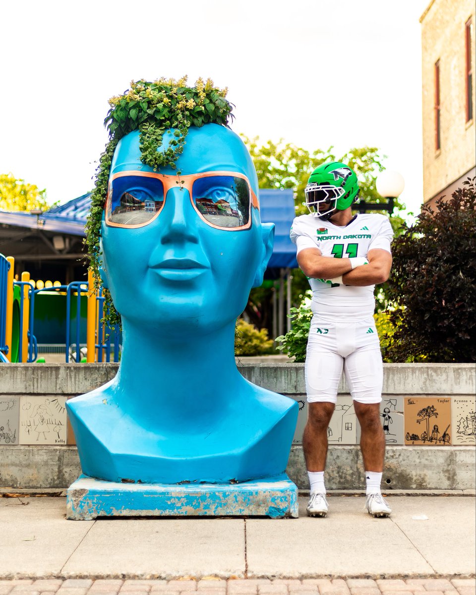 UNDfootball's tweet photo. Weekend Threads 🪡

#UNDproud | #LGH https://t.co/PxG3kHGRkk