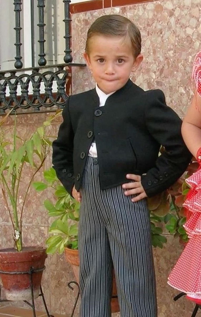 Pedri_Archives's tweet photo. @sunseunnie here you go, more of little gavi 👶🏻❤️ https://t.co/bHRPY4lirm