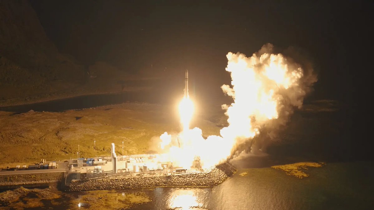 singularityhub's tweet photo. Europe’s First Private Rocket Reaches Orbit https://t.co/ag5jvvZWie https://t.co/9XsH7dPx8t