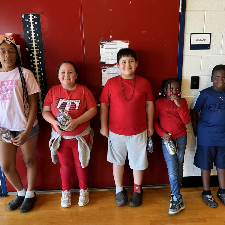 lyonsupperelem's tweet photo. Congrats to our weekly perfect attendance winners! 🎉 https://t.co/Sh0HOj1qJP