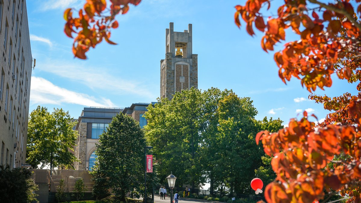 StJohnsU's tweet photo. We’re getting very close to that first real fall day on campus. 🍂 #SJUElevates https://t.co/SvXVF1Pnew