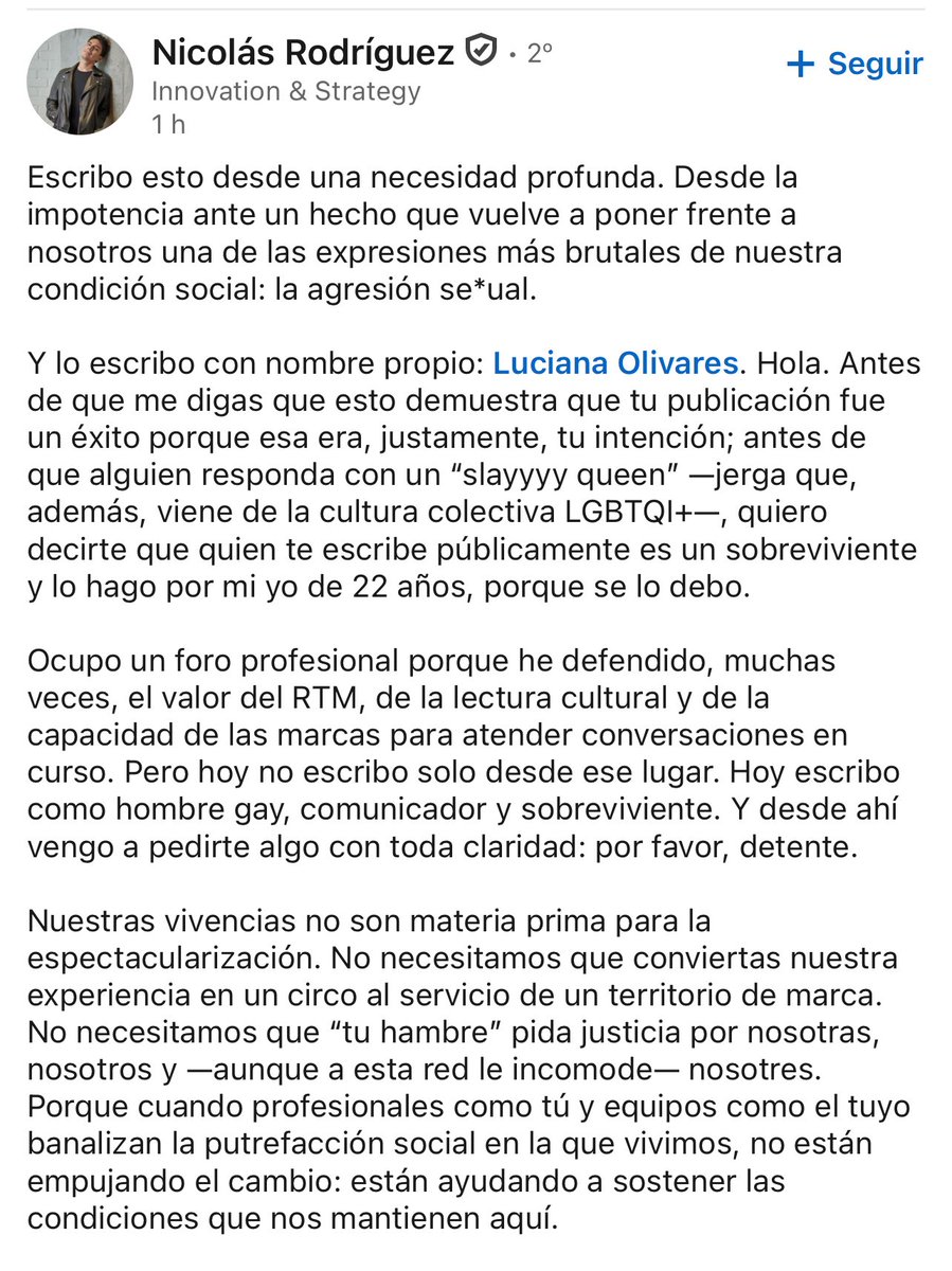 pagamegenaro's tweet photo. Las críticas siguen y la señora sigue respondiendo de manera prepotente: “me sorprende que no me escribas por WhatsApp”. Sigue desconectada de la realidad y no empatiza con quienes han sido ofendidos por su acto publicitario… https://t.co/Z7sNGbBfxe