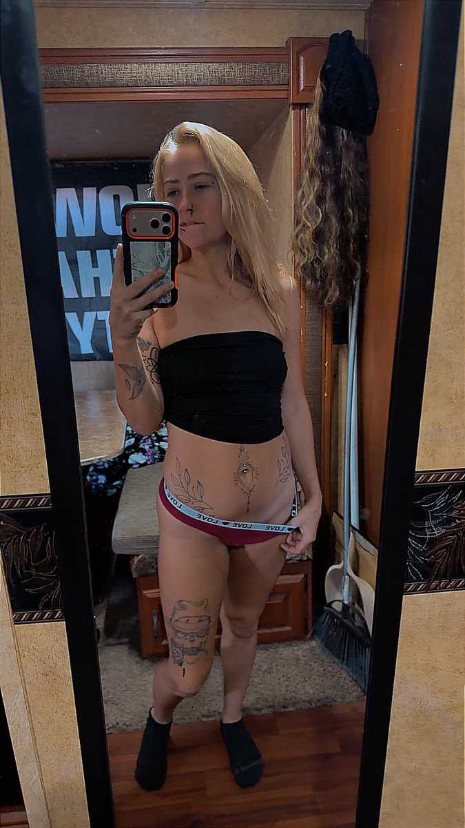 Bambi82026's tweet photo. You looked. Now go a little deeper. 🖤
This is only the tease… the rest is waiting behind my link.
If you’re curious, you know exactly where to click. 😈
#viralㅤㅤ #onlyfans #FINDDOMGODDESS https://t.co/dAkZzO9adD