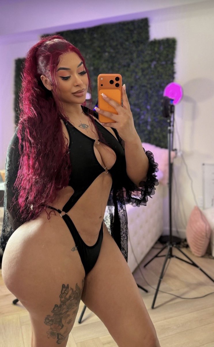 StellaMarris333's tweet photo. Sweet, confident, and a little bit naughty 😈❤️ Here for fun, flirty conversations, spicy content, and good vibes. If the chemistry is right, I’m open to taking things beyond the screen 😉✨ Available for meetups with the serious ones . No drama, just discretion, respect, https://t.co/Xjqkf4RGDo