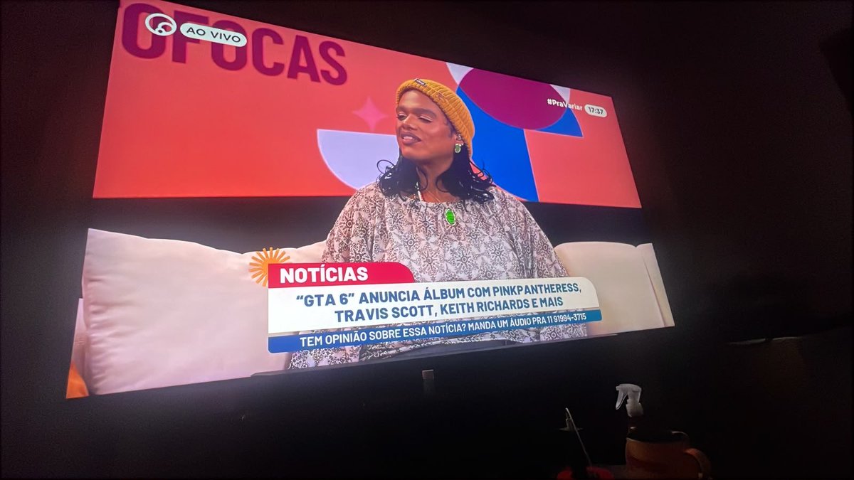 MandsJonas's tweet photo. O problema não é na TV, to assistindo o pra variar belíssimamente https://t.co/ZsiJWd9K6x