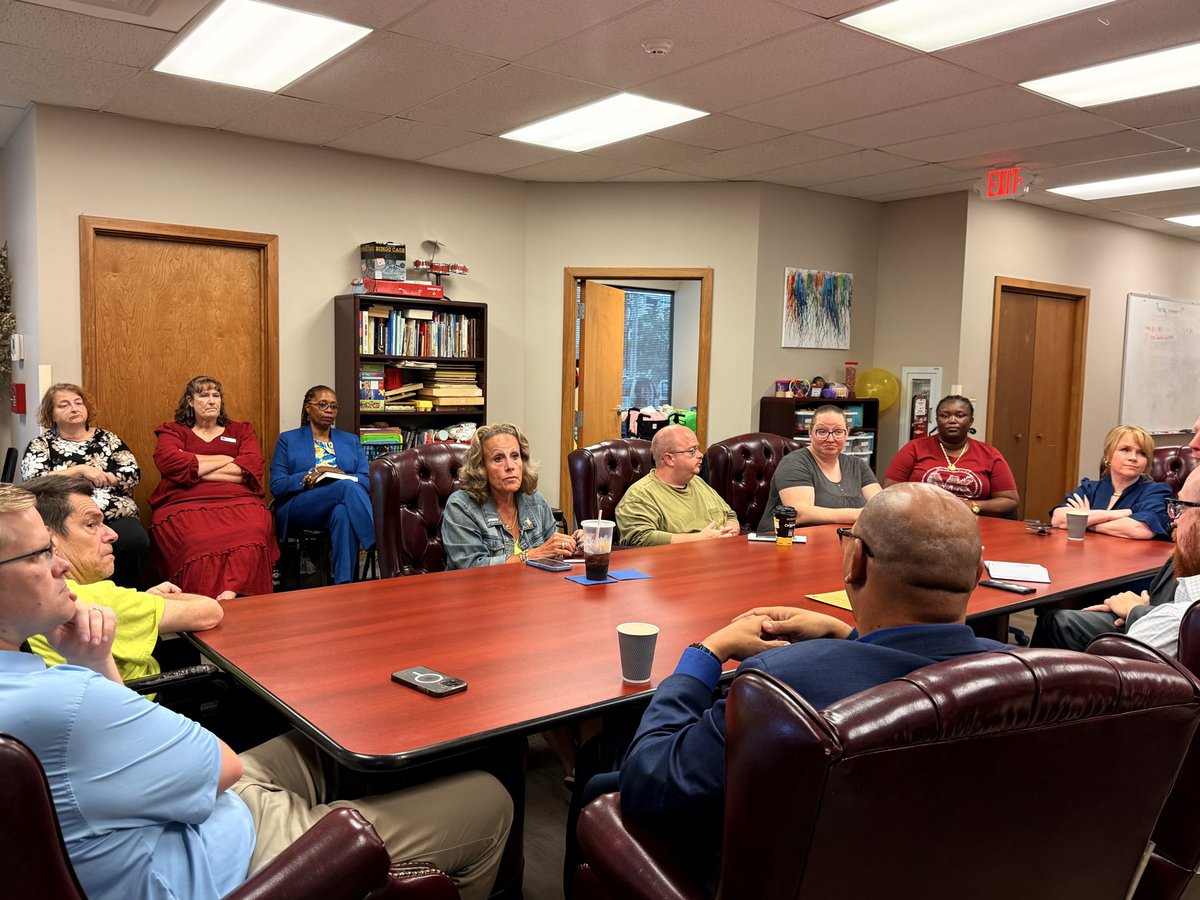 RepDelozier's tweet photo. I joined the Arc of Cumberland and Perry Counties for a legislative roundtable. I appreciated the opportunity to discuss challenges within the intellectual disabilities and autism (ID/A) system in observance of Direct Support Professionals Week. https://t.co/5RO5jUKGkP
