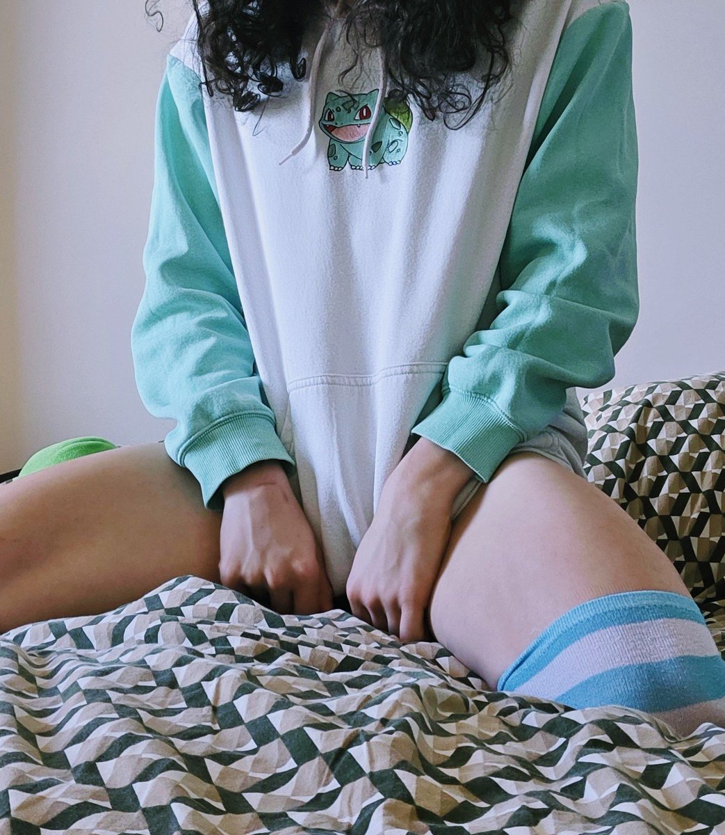 PrincesseFemboy's tweet photo. 🇬🇧 Who want to play with Pokeboy #femboy edition? 😏
I'm soooo horny cause of femboy friday tbh 🥵

🇫🇷 Qui veux jour avec un Pokéboy version spéciale femboy? 😏
En vrais je suis tellement #horny a cause du femboy friday 🥵 https://t.co/TLhXCn2B4b