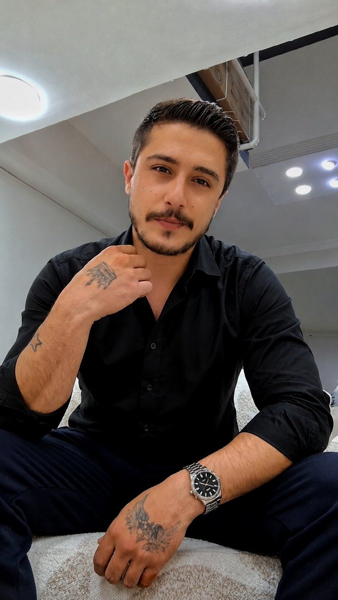 ctnsrkan93's tweet photo. Sende çekip gitme https://t.co/AMRVKb569u