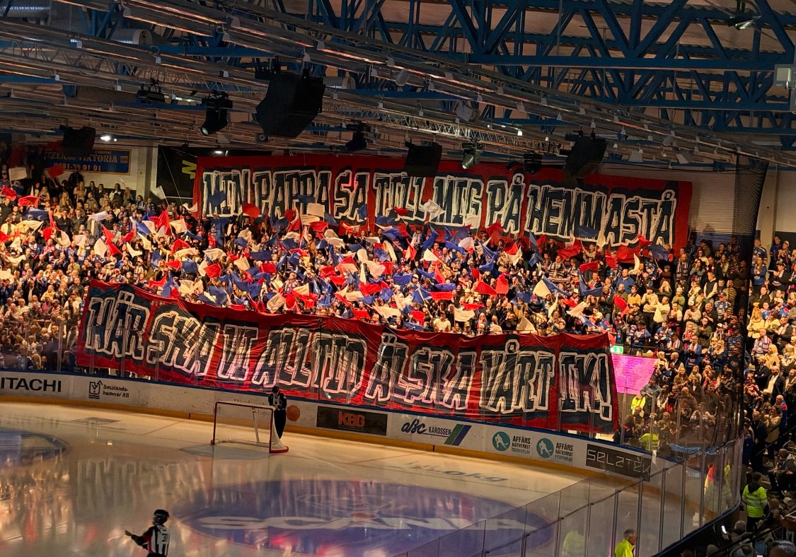 AndreasHaauge's tweet photo. Bra premiär, stabil seger. Kul med fullsatt. Kul för Calle. Nu kliver vi vidare! 💙 https://t.co/l3FNjqmuYL
