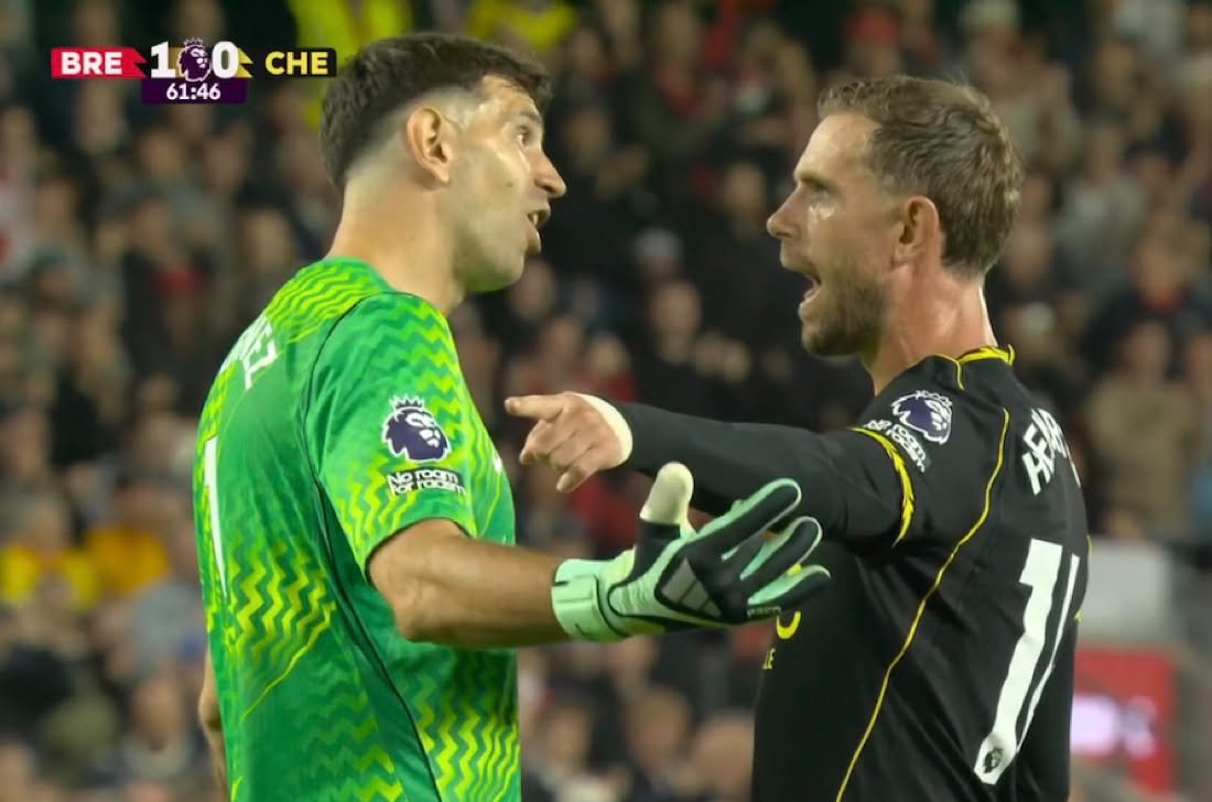 mfan3xpro's tweet photo. Was the keeper really the problem at Chelsea. 
Was Emiliano Martinez the solution at Chelsea. 

All these and more as we disect the World Champions
🫣🫣🫣🫣🫣 https://t.co/6jt2b1WgKs