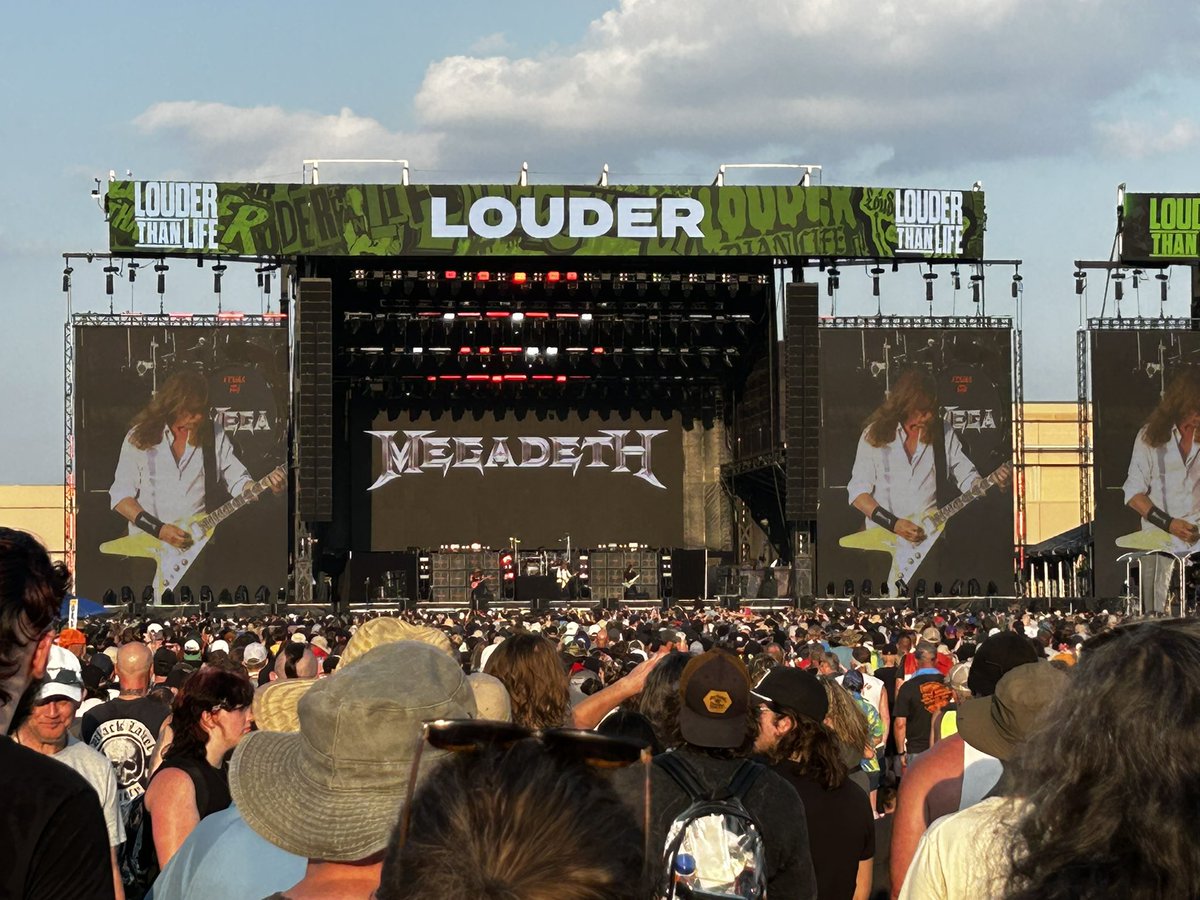 BeerRgood4me's tweet photo. Some Megadeth from yesterday’s Louder Than Life show. https://t.co/wfTeB8NKhj