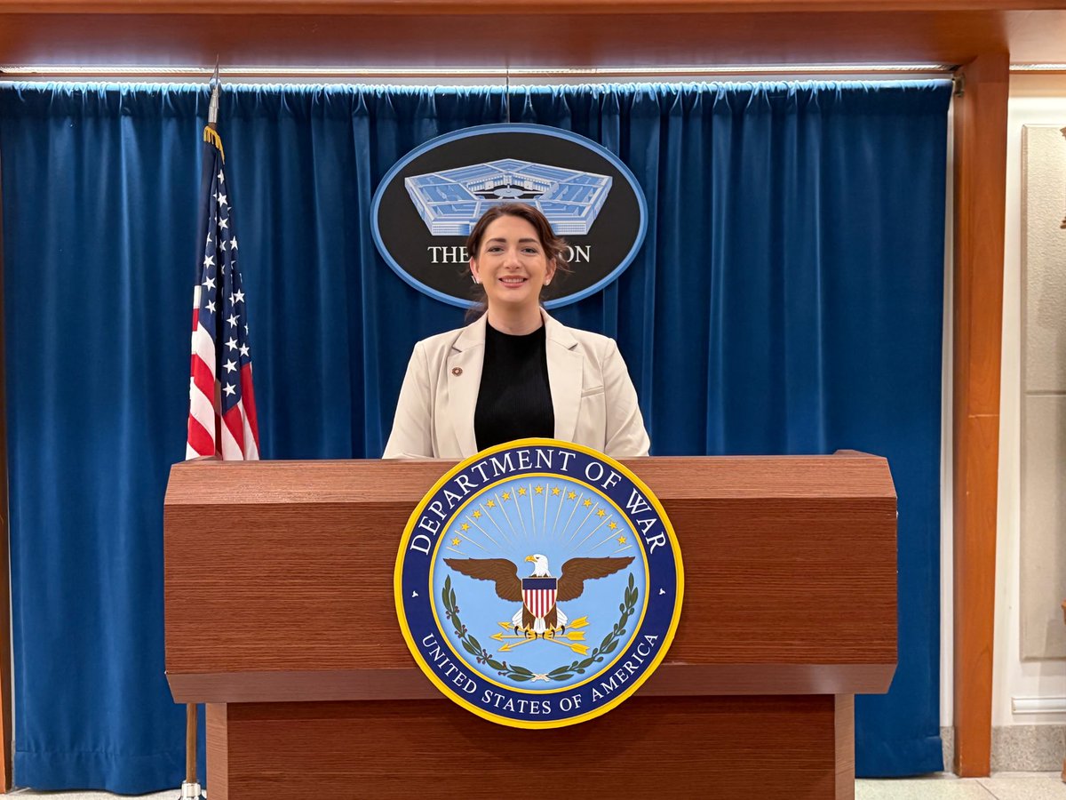 StackEmUpAgain's tweet photo. Anyone wanna take a guess where my little girl has been this week?
She is my youngest one, a veteran and working on her masters degree.
I think she is going places in this world... https://t.co/7f6SYD8aUZ