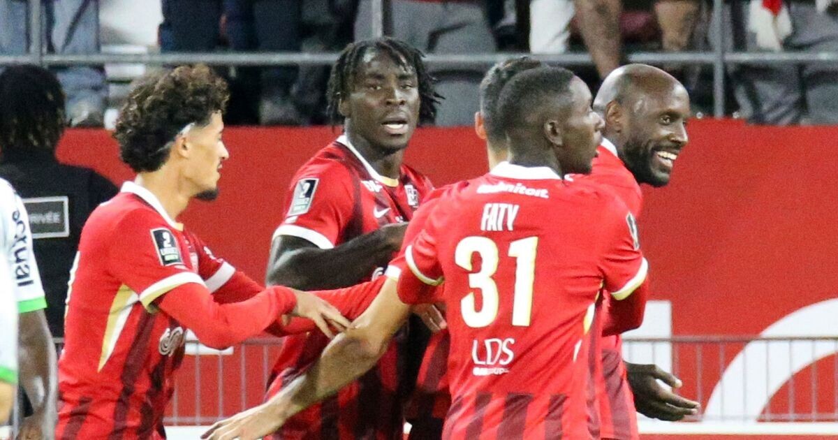 ici_bourgogne's tweet photo. โฝ๐ฆ Football - Ligue 2 (J7) : avec un doublรฉ de Julio Tavares, le DFCO renverse Annecy (1-2) et s'offre une deuxiรจme victoire consรฉcutive
โก๏ธ https://t.co/AJGOPFc6EL
#FCADFCO #Ligue2 https://t.co/zrBFfcCoZf