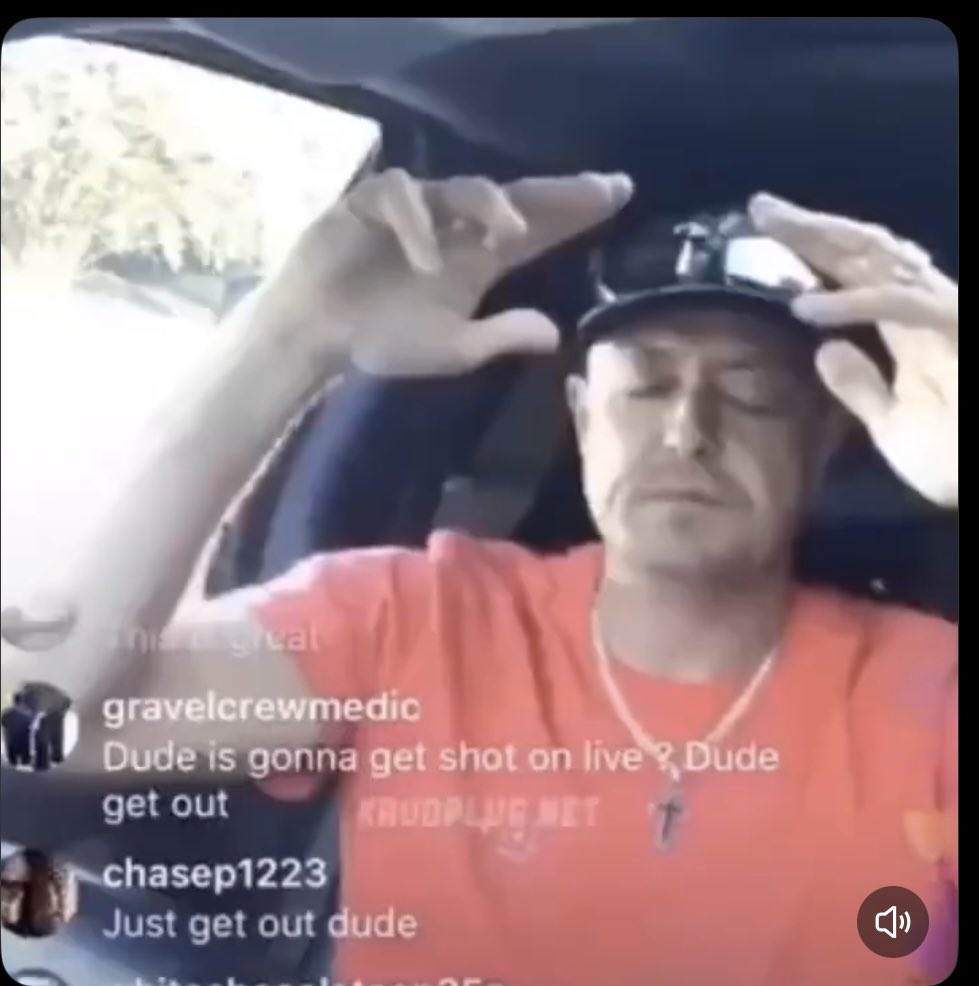 kyriespins's tweet photo. Joe knows if u can hear us please save us Joe knows if u can hear us please save us im asking @JoeKnowsYT https://t.co/JjPxdpOGom