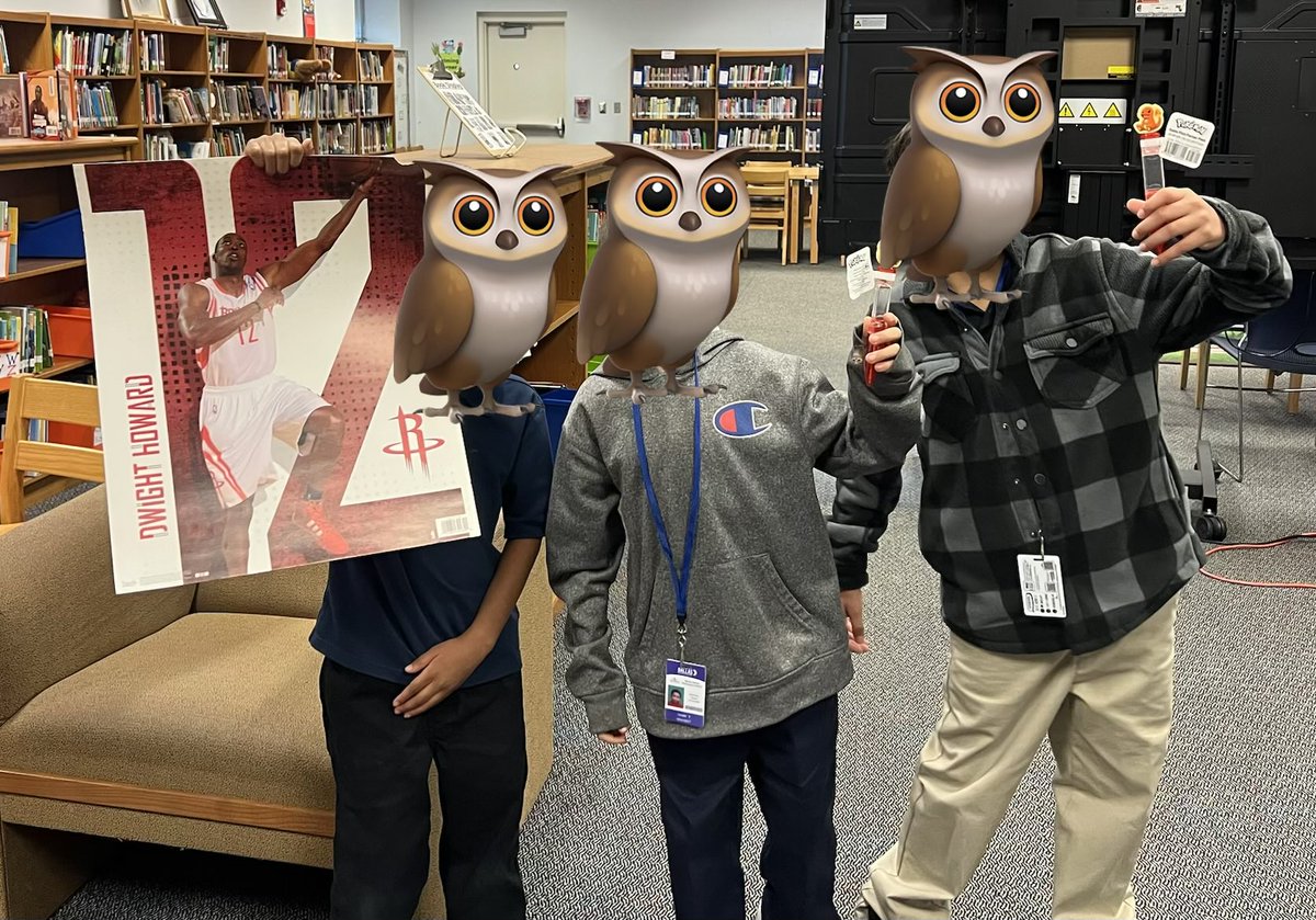 Weiss_Library tweet picture