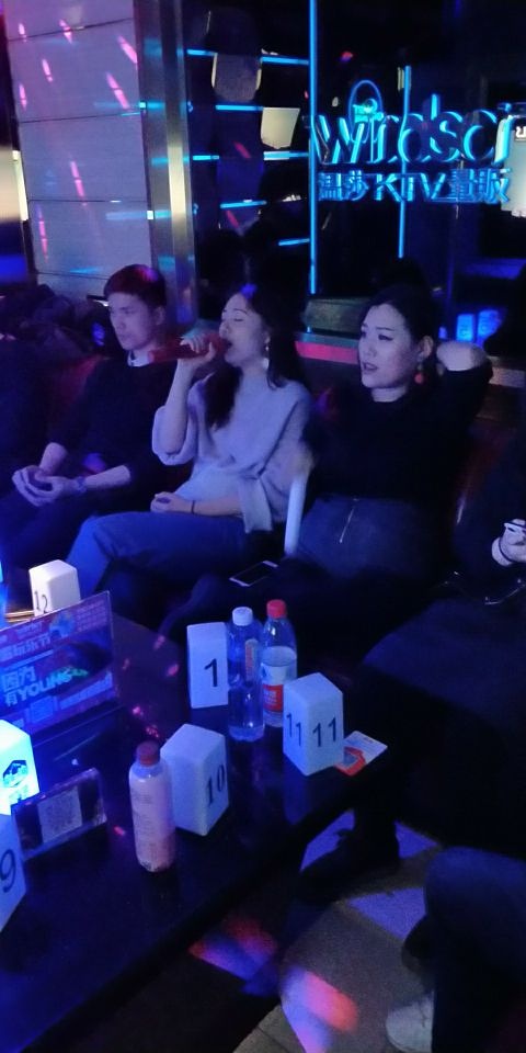 jaguar_4682's tweet photo. [Karaoke night vibes: Sing your heart out with friends, hit the mic, and make every song a bop! ]， https://t.co/jKc2tBrm8I