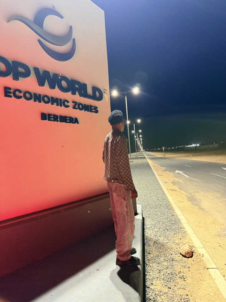 realNaasir's tweet photo. Economic Zones Berbera—Somaliland

Thank you @DP_World, and the #UAE government made the investment! https://t.co/wEtlZ6XuZi