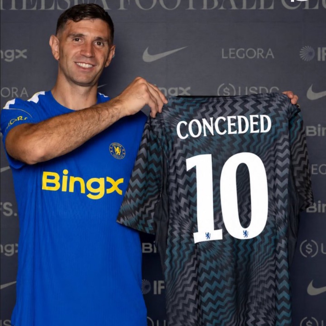 OutcomeFC tweet picture