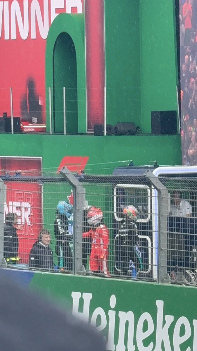 lec1stappen's tweet photo. moments i still think about a lot from zandvoort sprint. https://t.co/qG6utwhPCy