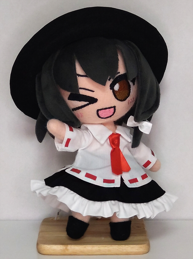 monomochi's tweet photo. この娘たちを10月頭にヤフオクに出品しようとしてたんだけど10月初～中旬は秋例に紅楼夢・・だと？

ちょっと時期が悪いな11月にするか
え���11月は京都合同？
いつ出せばいいんだ！？ https://t.co/1kdszbCWV3