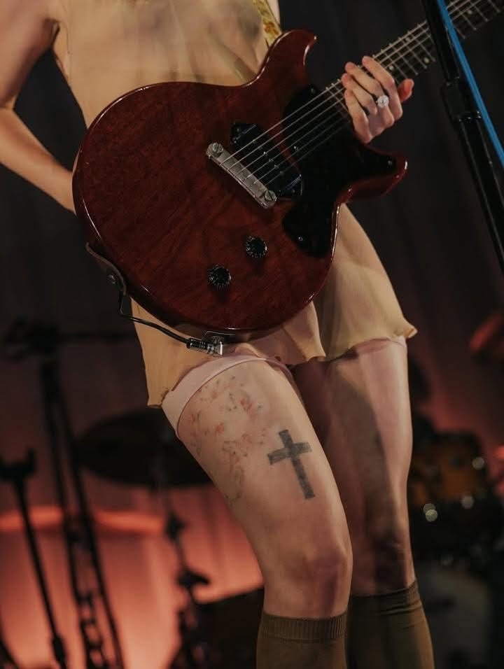 yelyahcuspe's tweet photo. miss paramour https://t.co/vmiO9Ypy8a