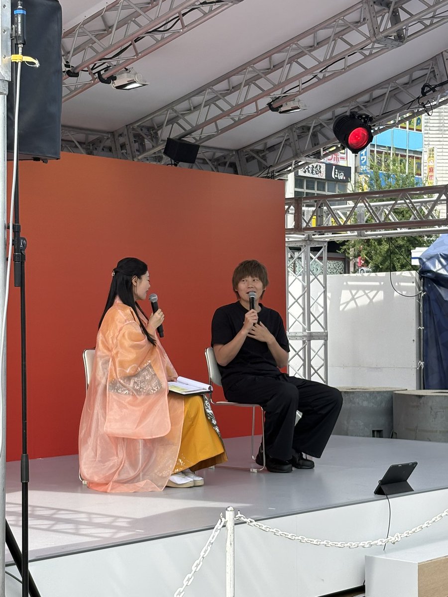 Takada08's tweet photo. 朝から名古屋駅に観に来てくれた皆さんありがとうございました😊
14時30分頃からまたあるので観にきてね！！
この後12時30分からオアシス21でもイベントやってるので観にきてね！
サウジアラビア料理つくるみたい！ https://t.co/xdJbkuaGxN